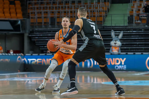 更能在紧张 更能在紧张