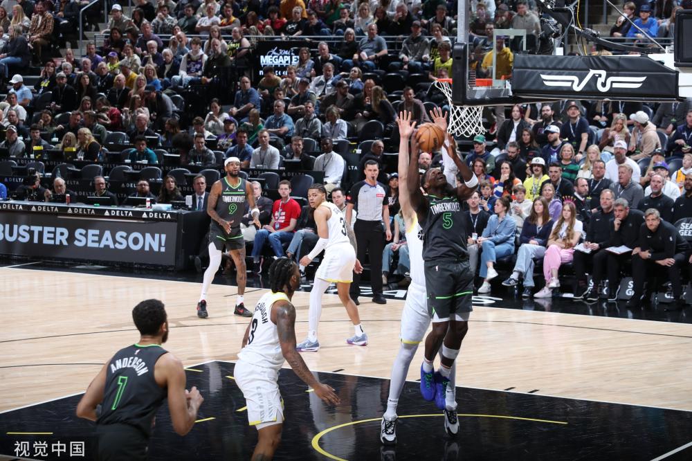 在社交媒体 在社交媒体